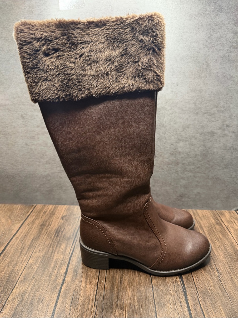 Softspots 3M Thinsulate dark Brown Knee high Faux-Fur Cuff Boots 8.5 wide